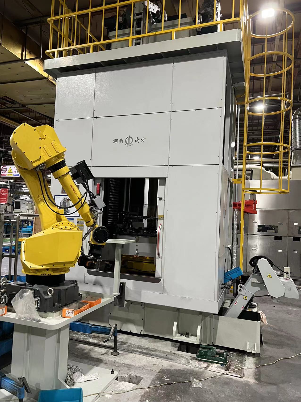 LK8920數(shu)控螺(luo)旋立(li)式内(nei)拉床(chuang)